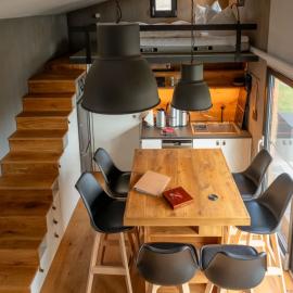 Gemütliches Tiny House zwischen zwei Naturteichen - Kamin, Terrasse & Natur pur，位于Lauterbach的酒店