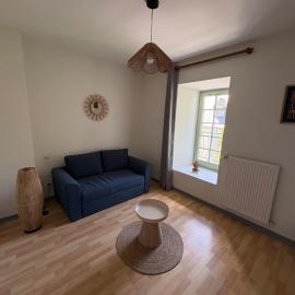 Cozy apartment à Évron，位于埃夫龙的酒店