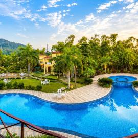 Mango Bloom River Resort By Excel Hotels & Resorts，位于Marchula的酒店