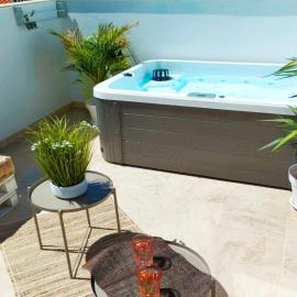 Casa Lusitano Villa com Jaccuzi，位于Valada的酒店