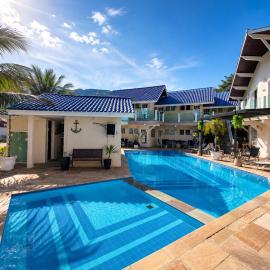 Paúba Beach Hotel,位于鲍巴的酒店