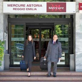 Mercure Reggio Emilia Centro Astoria，位于雷焦艾米利亚的酒店
