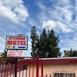 Sylmar Motel，位于Holy Cross Medical Center Heliport的酒店