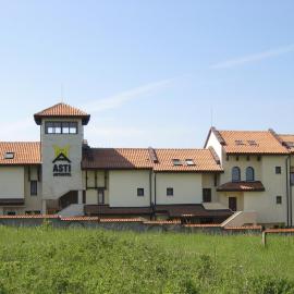 Asti Arthotel，位于辛尼莫雷特的酒店