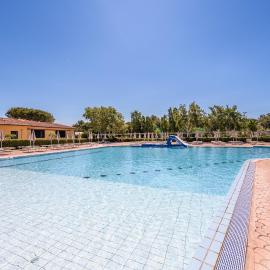 Hotiday Marina di Cecina，位于La Cinquantina的酒店