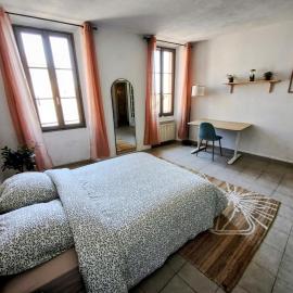 Appartement spacieux - Coeur de Grasse，位于格拉斯的酒店
