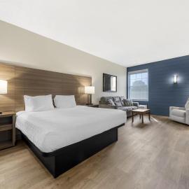 Best Western PLUS Revere Inn & Suites