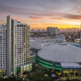 Novotel Manila Araneta City Hotel，位于马尼拉的酒店