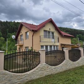 Vila Pângărați，位于Pangarati的酒店