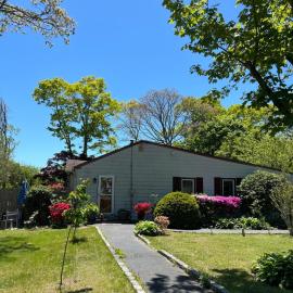 Hauppauge 2BR Near LIRR, Airport & Stony Brook，位于哈帕克的酒店