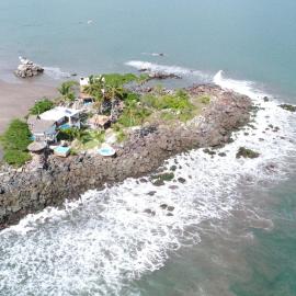 Isla Quimera Adults Only Beachfront Retreat，位于圣布拉斯的酒店