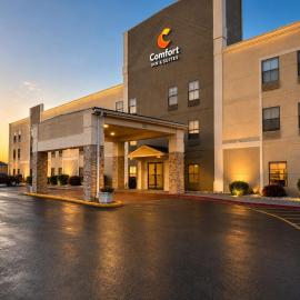 Comfort Inn & Suites Harvey - Chicago Southland，位于哈维的酒店