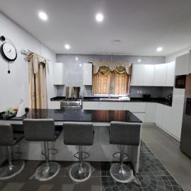 Serenity Appartementen 1，位于帕拉马里博的酒店