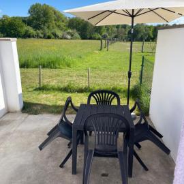 Studio de plein pied avec terrasse，位于Joncherey的酒店