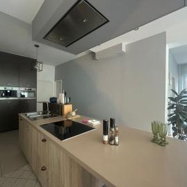 Spacious Family Home For 6 To 8 Guests With 3 Bedrooms And 2 Bathrooms Between Brussels City Center And Brussels Airport，位于布鲁塞尔的酒店