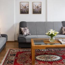 Rose Apartment