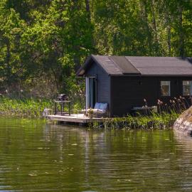 The Floating Lodge，位于林雪平的酒店