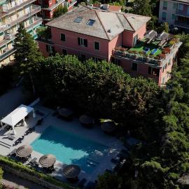 Hotel Clelia，位于德瓦玛丽娜的酒店