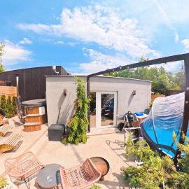 Garden Residence - The Garage，位于Drahobudice的酒店