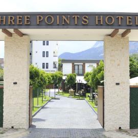 Three Points Hotel，位于贝尔迪比的酒店