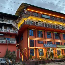 Hotel Maheshwari Tehri，位于Tehri的酒店