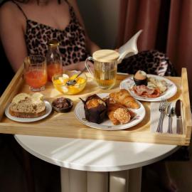 Square Lodge Hotel Accor - La Roche-sur-Yon,位于永河畔拉罗什的酒店