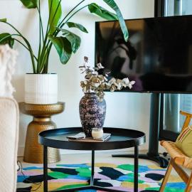 Trendy Footscray Apartment near CBD，位于墨尔本的酒店