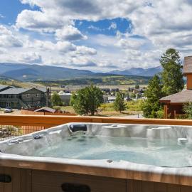 Waterside Loft F13 I Private Hot Tub I Great Views I Bunk Room I Activity Program