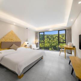 Jianshanxi Designer Hotel，位于四姑娘山的酒店