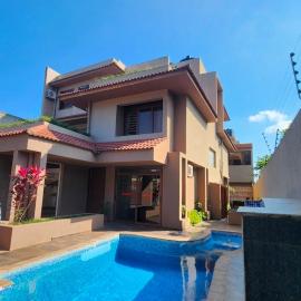 ORO - Boutique Guesthouse,位于Matola的酒店