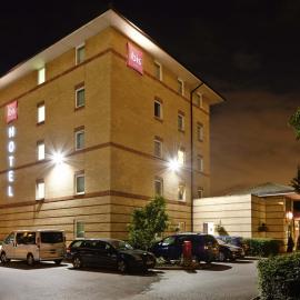 ibis London Thurrock M25，位于格雷斯瑟罗克的酒店