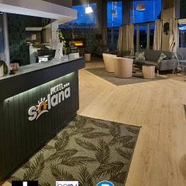 Contact Hôtel Solana, Niort MendesFrance，位于尼奥尔的酒店