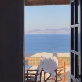 Chez Semiramis The Sun Touch House for 8 persons 5'min from the beach，位于Rámos的酒店