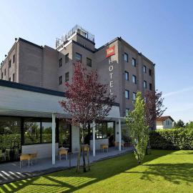 Hotel Ibis Firenze Prato Est,位于比森齐奥营的酒店