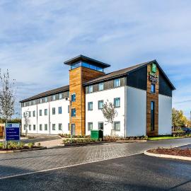 Holiday Inn Express Cambridge by IHG，位于剑桥的酒店