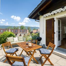 Trois Lacs Suites，位于Erlach的酒店