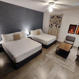 Casa Aceves & Bueno Hotel Boutique，位于El Salto的酒店
