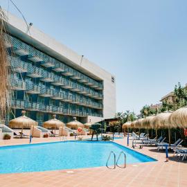 SOL by Meliá Port Cambrils，位于坎布里尔斯的酒店