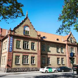Hostel Lõuna，位于派尔努的酒店