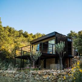 Cedar Cabin Escape, Solar, Terrace & Hiking