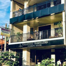 Executive Travellers Pension House，位于帕加迪安的酒店