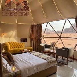 RUM DESERT LUXURY CAMp & BUBBLES ROOM，位于瓦迪拉姆的酒店