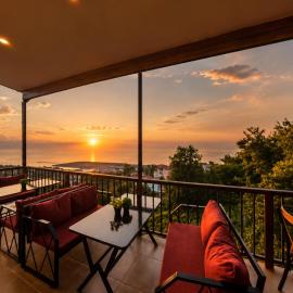 Bungaport Luxury Bungalows&Suits,位于里泽的酒店