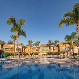 Elba Costa Ballena Beach & Thalasso Resort，位于科斯塔巴伦娜的酒店
