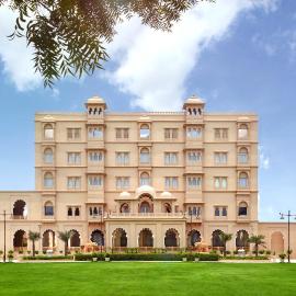 Laxminarayan Palace Resort, ICONIQA Collection，位于巴罗达的酒店