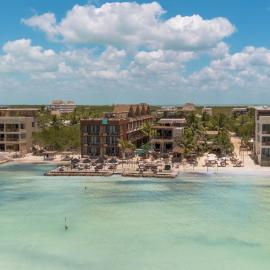 AWA Holbox Hotel Boutique - Beach Front，位于奥尔沃克斯岛的酒店