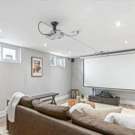 Cozy 2 Bedroom Suite - near Bayview & Steeles & Finch Station，位于马卡姆的酒店