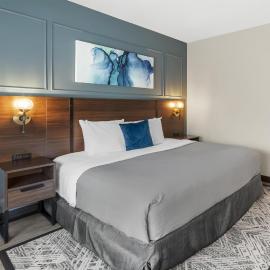 Best Western Plus Rialto，位于里亚托的酒店