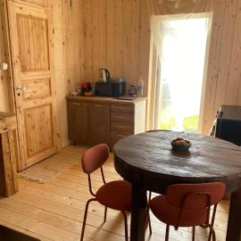 Karula Stay - 2 Bedroom City House and Caravan，位于Antsla的酒店