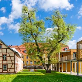 Zinzendorfhaus Neudietendorf，位于Neudietendorf的酒店